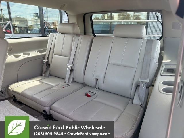 Used 2013 GMC Yukon XL SLT w/ SLT-2 Equipment Package image 30