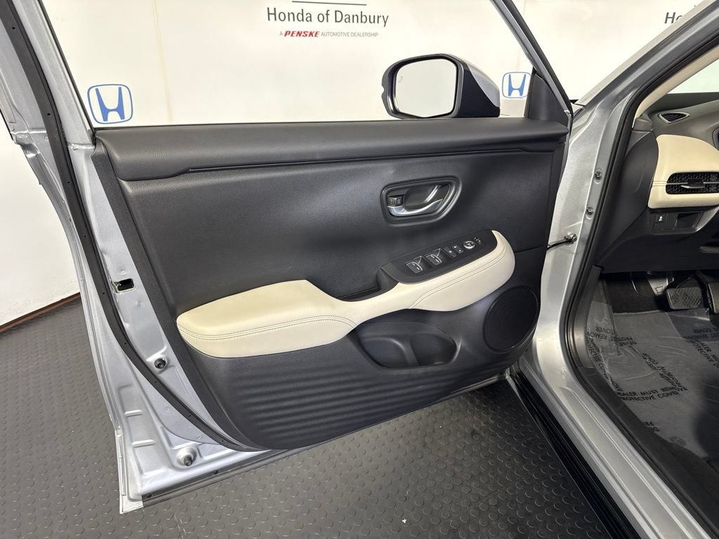 Used 2025 Honda HR-V EX-L image 14