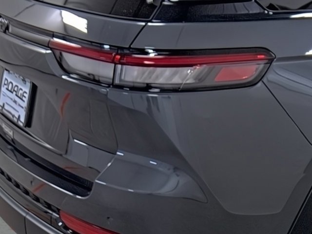 New 2025 Jeep Grand Cherokee 4WD image 13