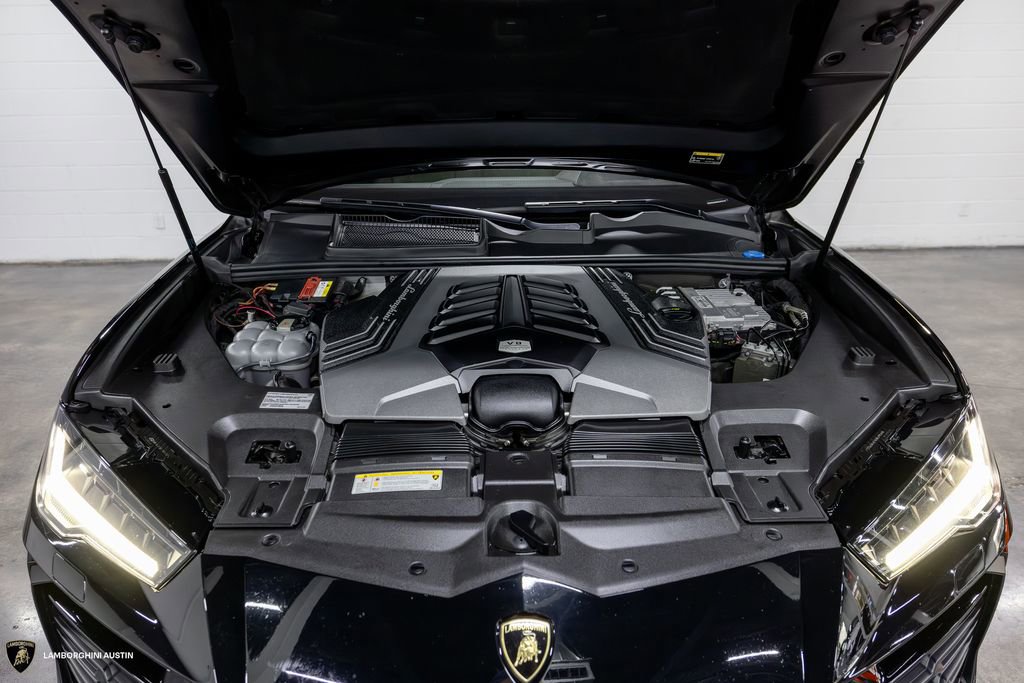 Used 2019 Lamborghini Urus AWD/4WD image 4