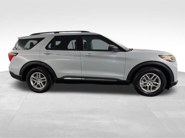 Used 2025 Ford Explorer Active image 10