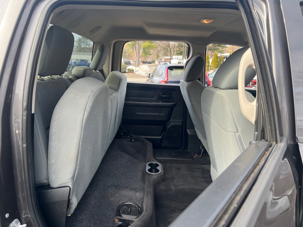 Used 2014 RAM 2500 Tradesman w/ Chrome Appearance Group image 17