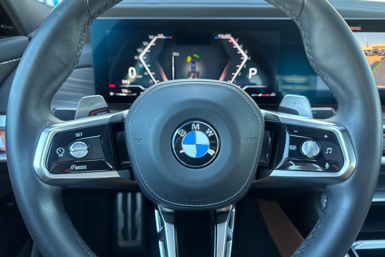 Used 2023 BMW 740i w/ Parking Assistance Package image 16