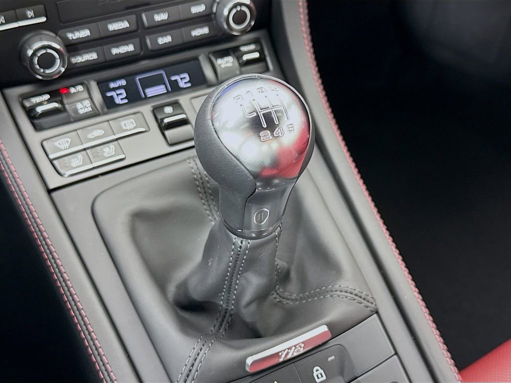 Certified 2025 Porsche 718 Cayman RWD image 23
