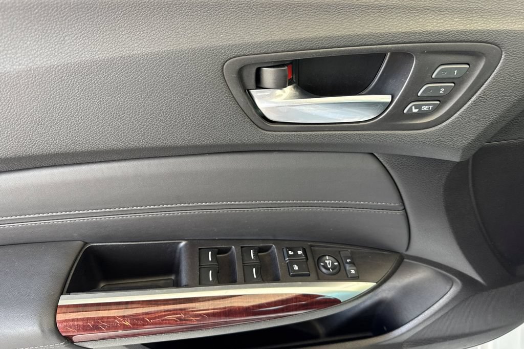 Certified 2016 Acura TLX V6 FWD image 15