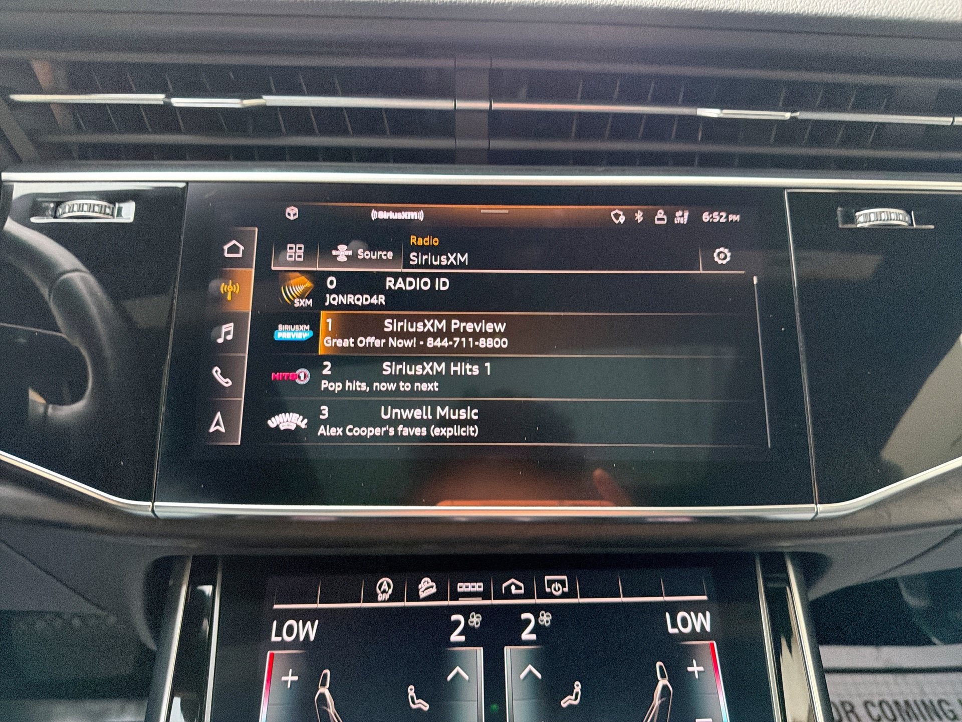 Used 2021 Audi Q8 Premium Plus AWD/4WD image 12