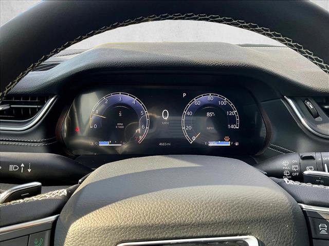 Used 2025 Jeep Grand Cherokee Altitude RWD image 21