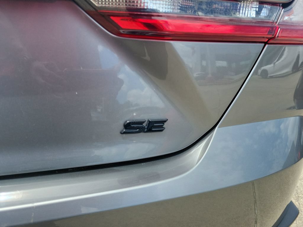 Certified 2025 Toyota Camry SE w/ Convenience Package FWD image 5