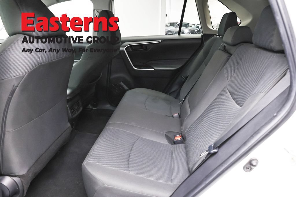 Used 2023 Toyota RAV4 LE AWD/4WD image 20