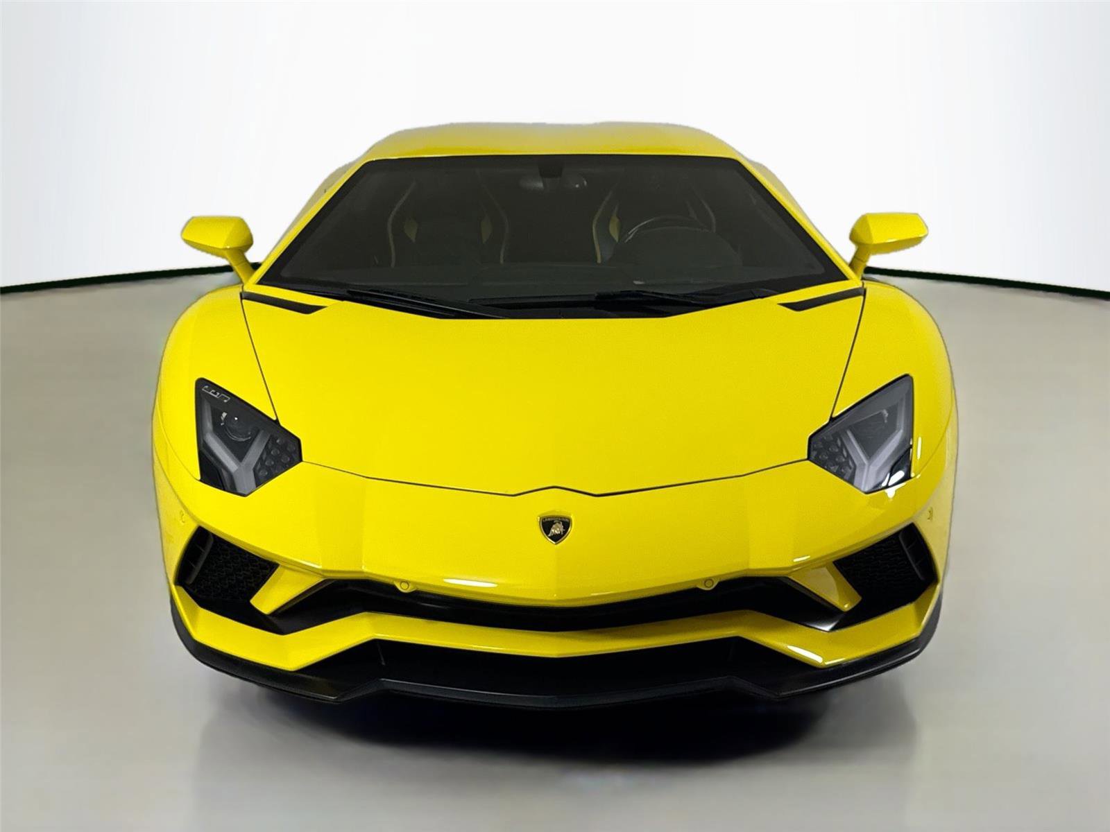 Used 2018 Lamborghini Aventador S AWD/4WD image 11