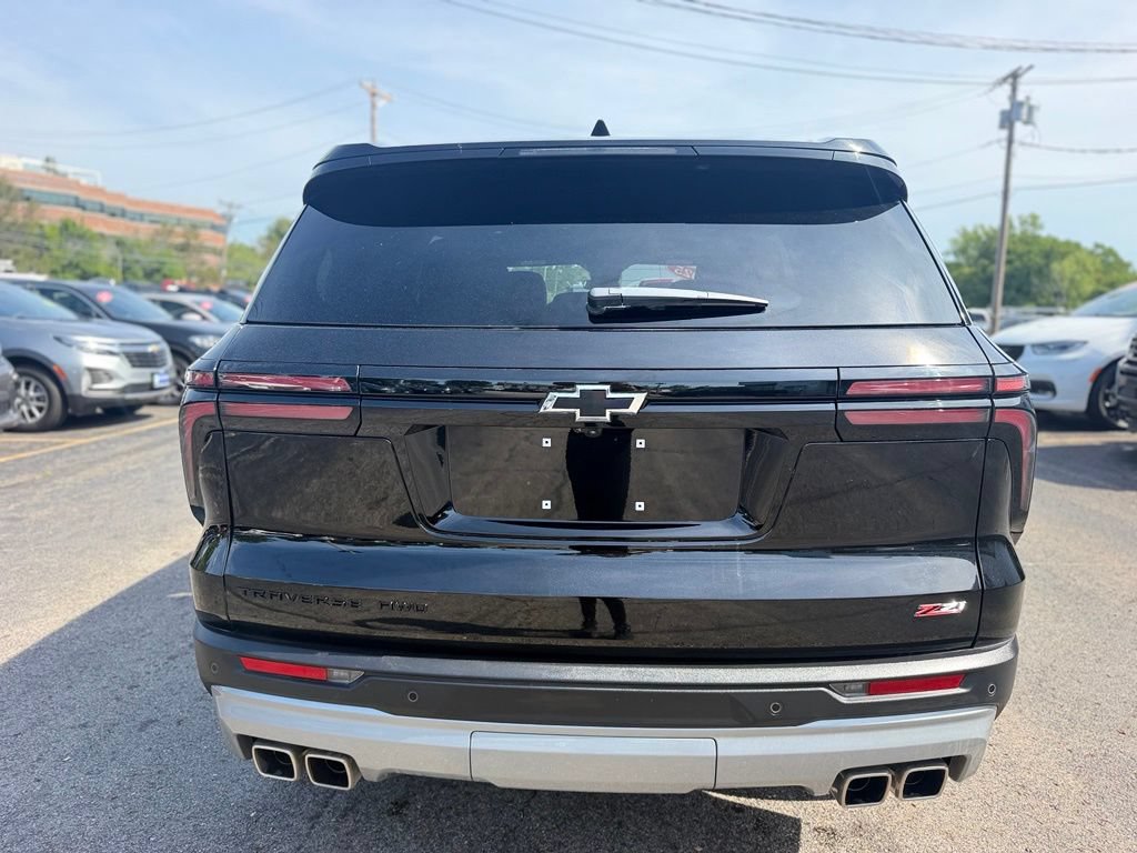 Used 2025 Chevrolet Traverse Z71 w/ Driver Confidence Package AWD/4WD image 7