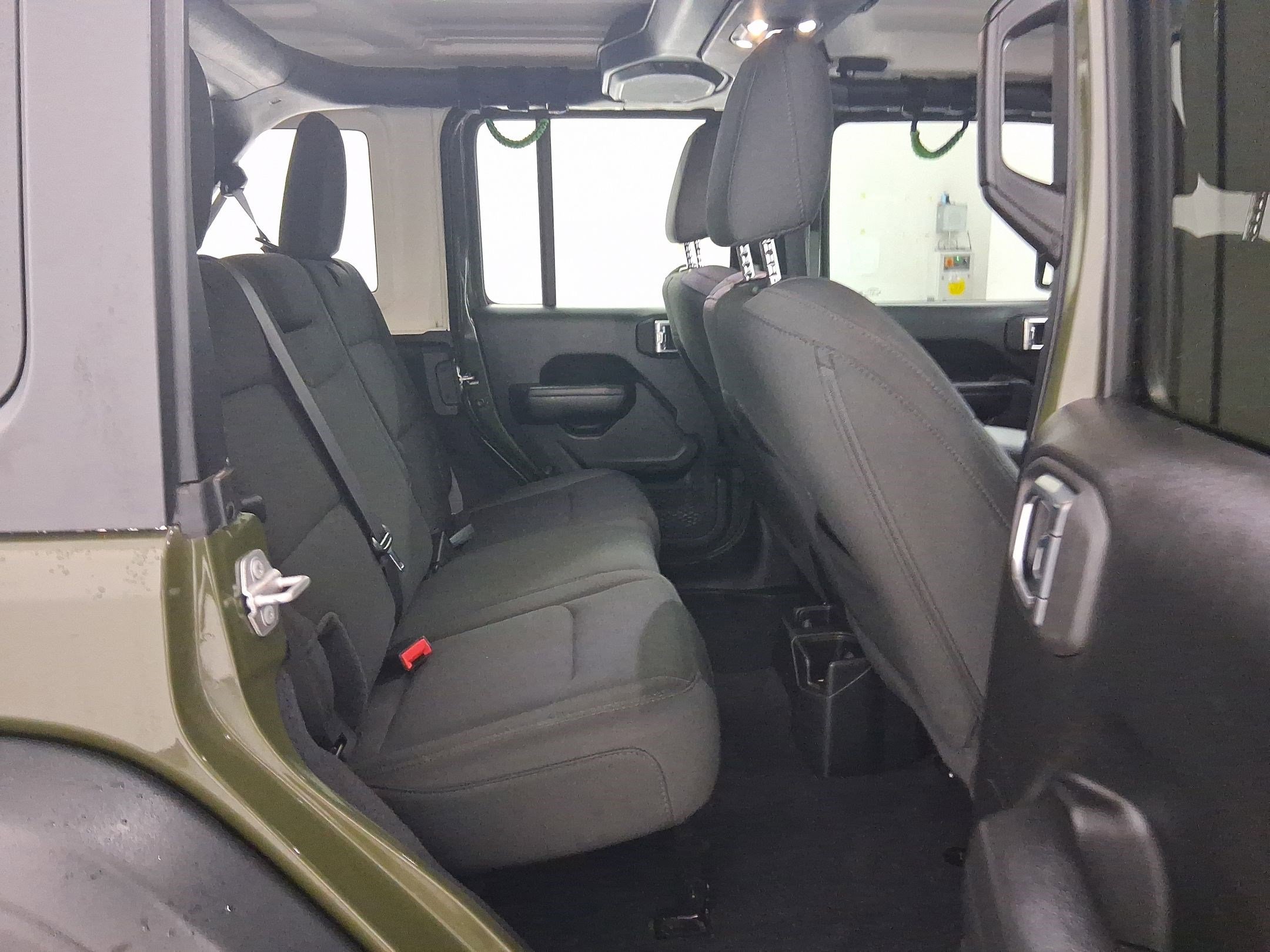 Used 2020 Jeep Wrangler Willys image 28