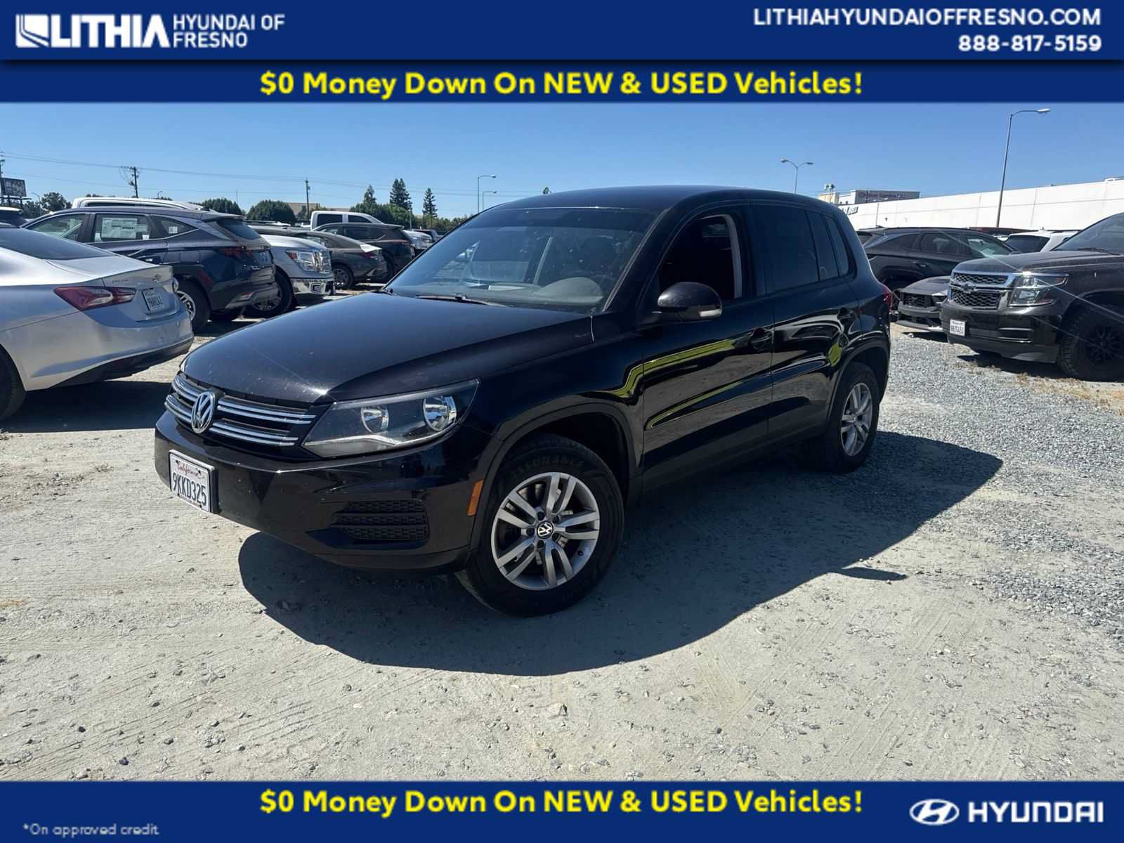 Used 2012 Volkswagen Tiguan S FWD image 1