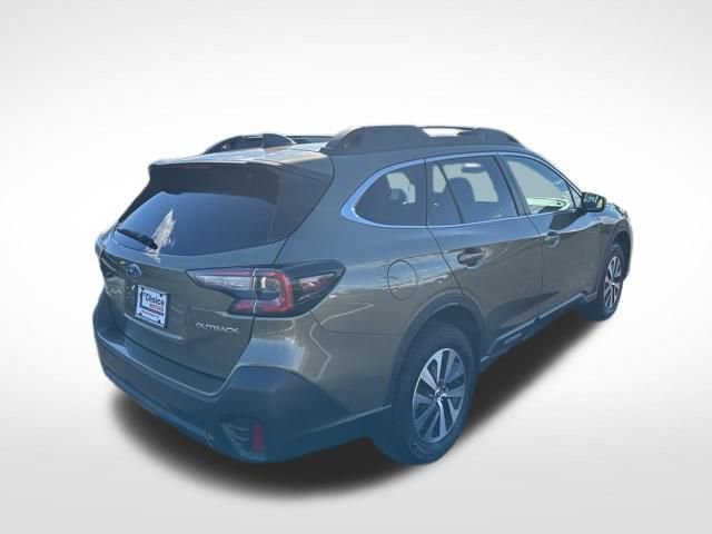 Used 2022 Subaru Outback Premium image 5