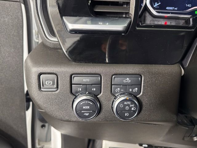 Used 2022 GMC Sierra 1500 Elevation w/ LPO, Elevation Black Package AWD/4WD image 29
