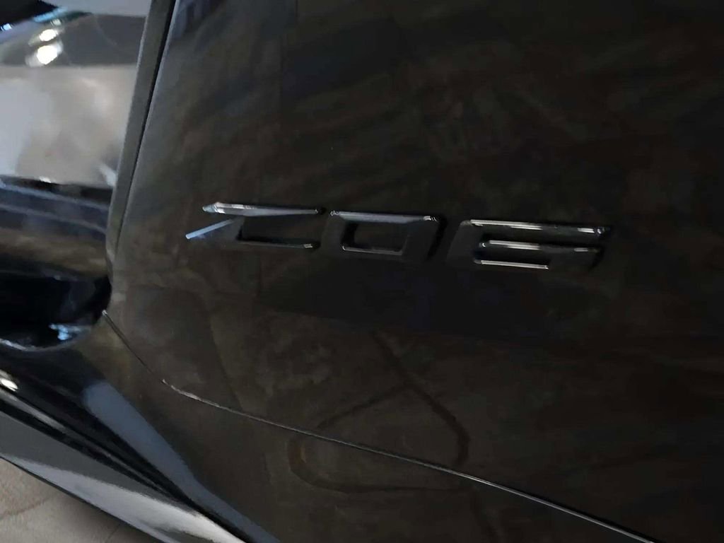 Used 2026 Chevrolet Corvette Z06 RWD image 8