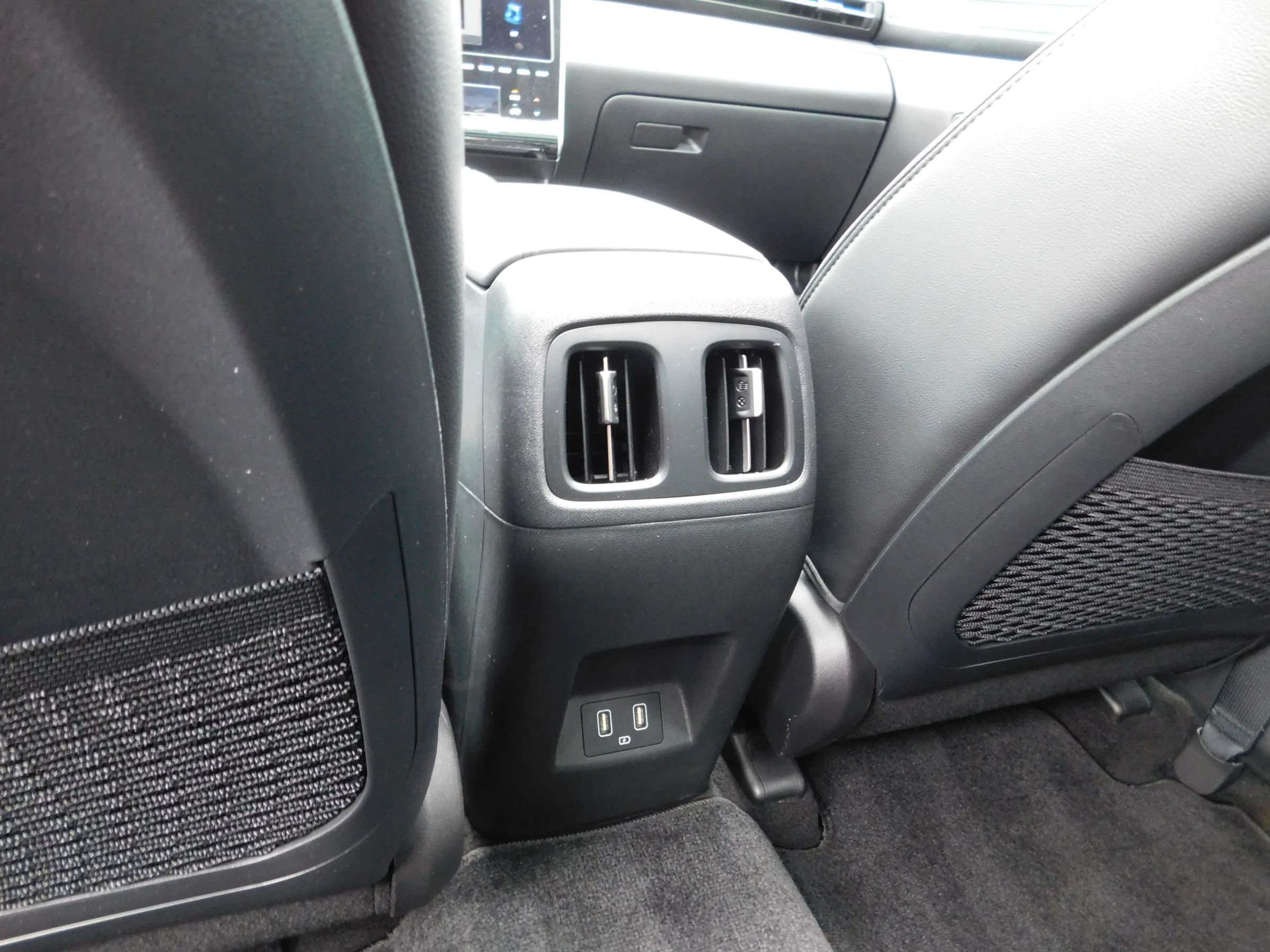 Used 2024 Hyundai Tucson Limited AWD/4WD image 13