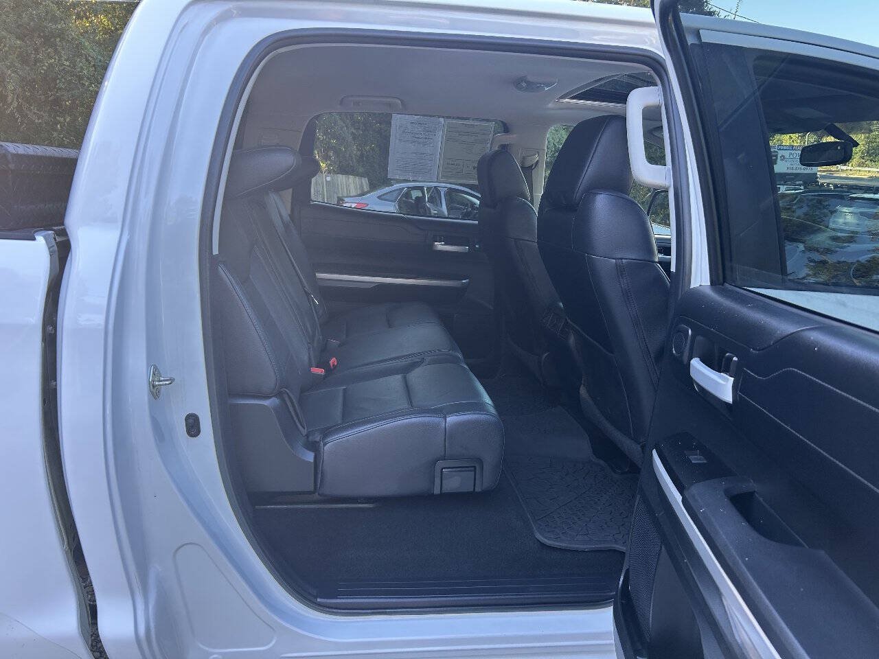 Used 2017 Toyota Tundra Limited w/ Limited Premium Package AWD/4WD image 28