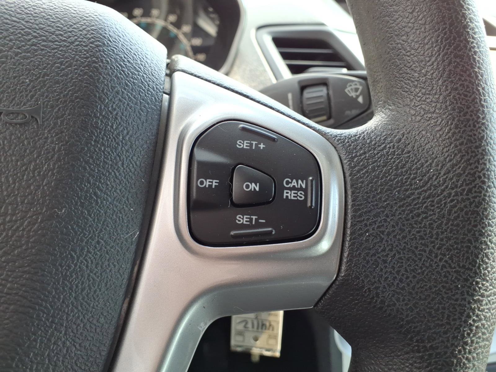 Used 2018 Ford Fiesta SE FWD image 19