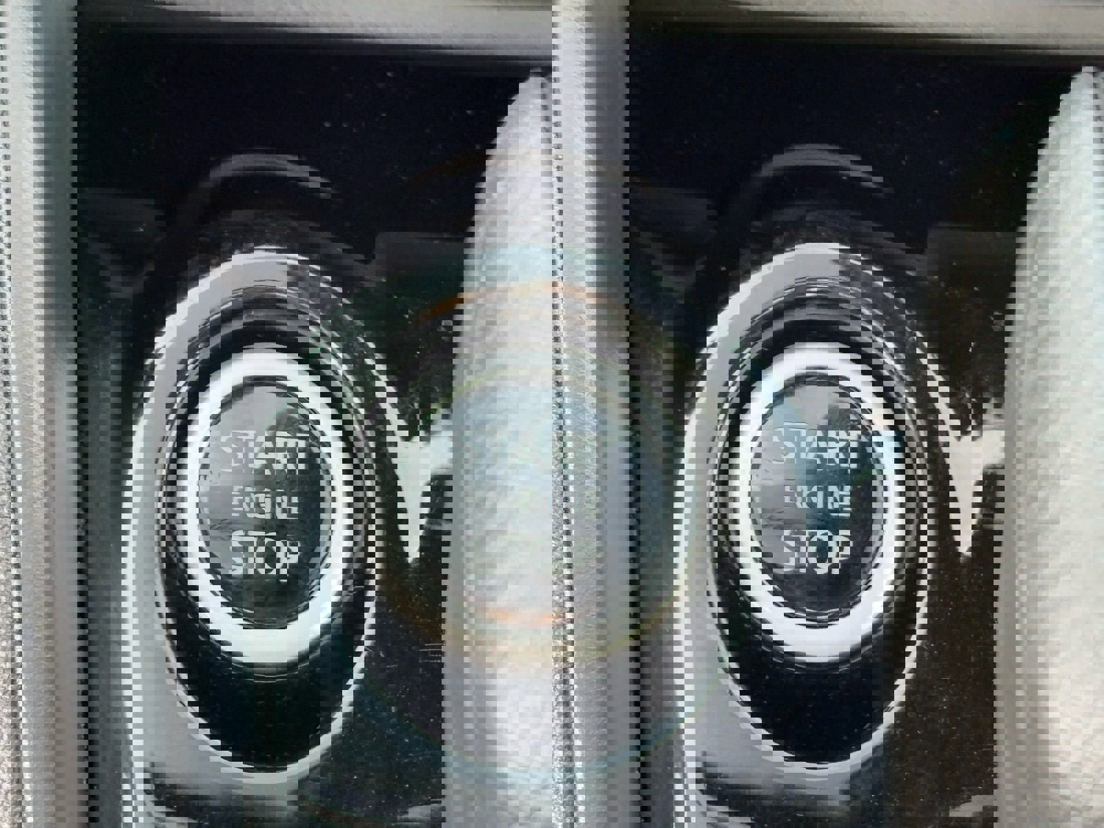 Certified 2025 Nissan Versa SV image 25