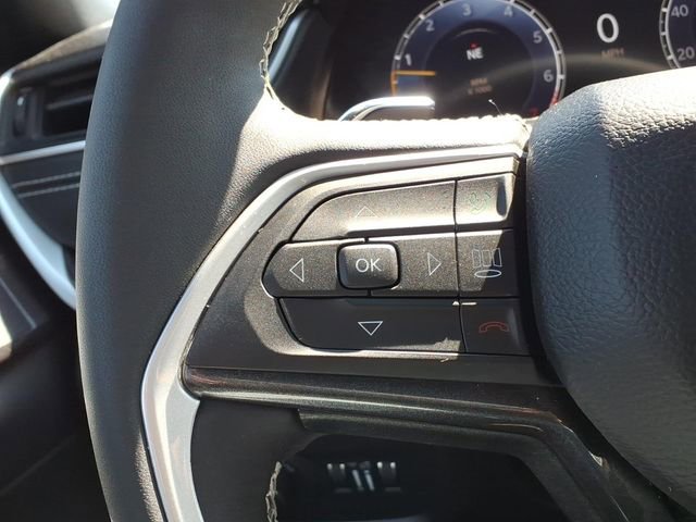 Certified 2023 Jeep Grand Cherokee Altitude AWD/4WD image 16