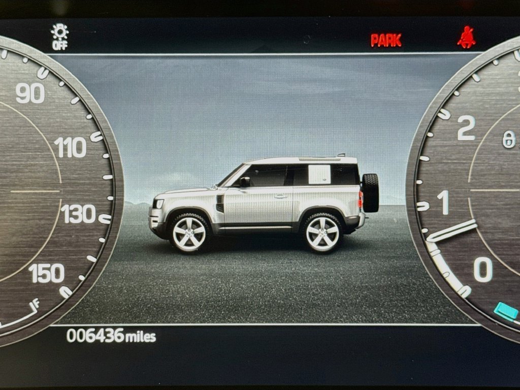 Used 2025 Land Rover Defender 90 X-Dynamic SE AWD/4WD image 11