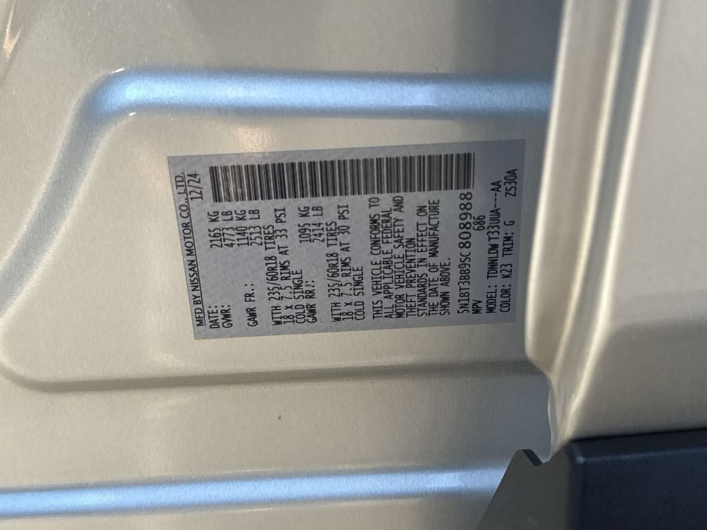 Used 2025 Nissan Rogue SV AWD/4WD image 26