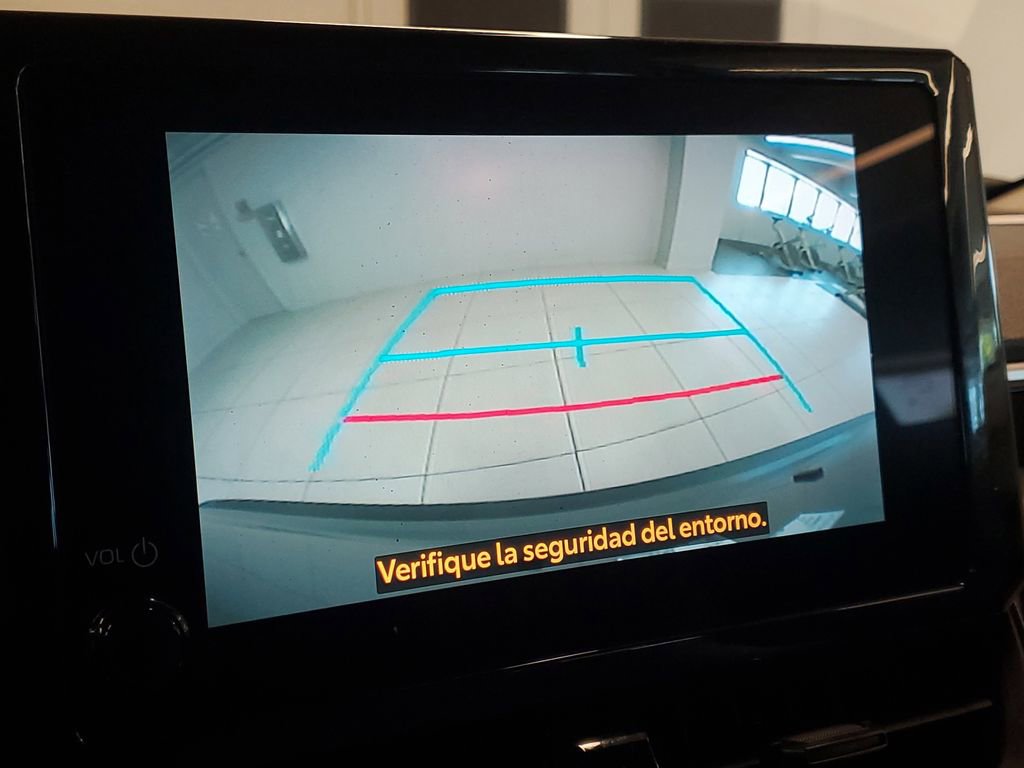 Certified 2023 Toyota Corolla Cross LE image 26