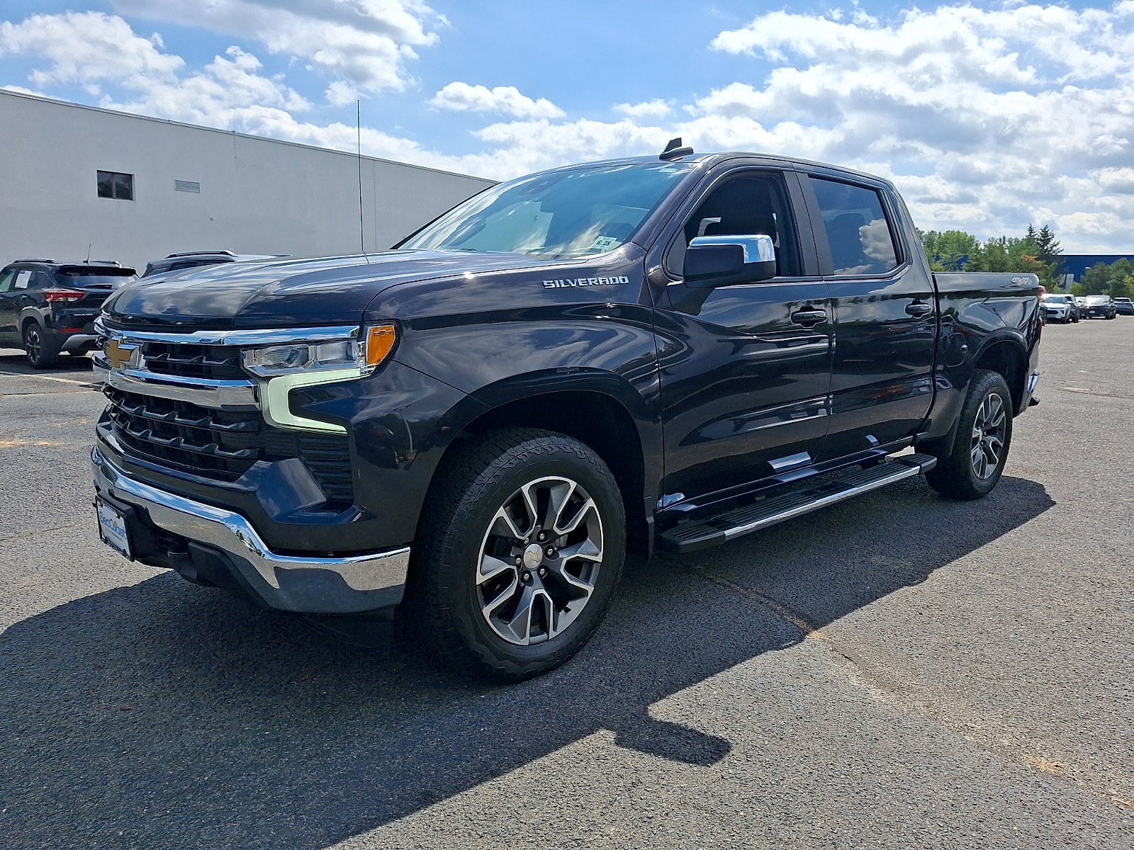 Certified 2023 Chevrolet Silverado 1500 LT AWD/4WD image 3