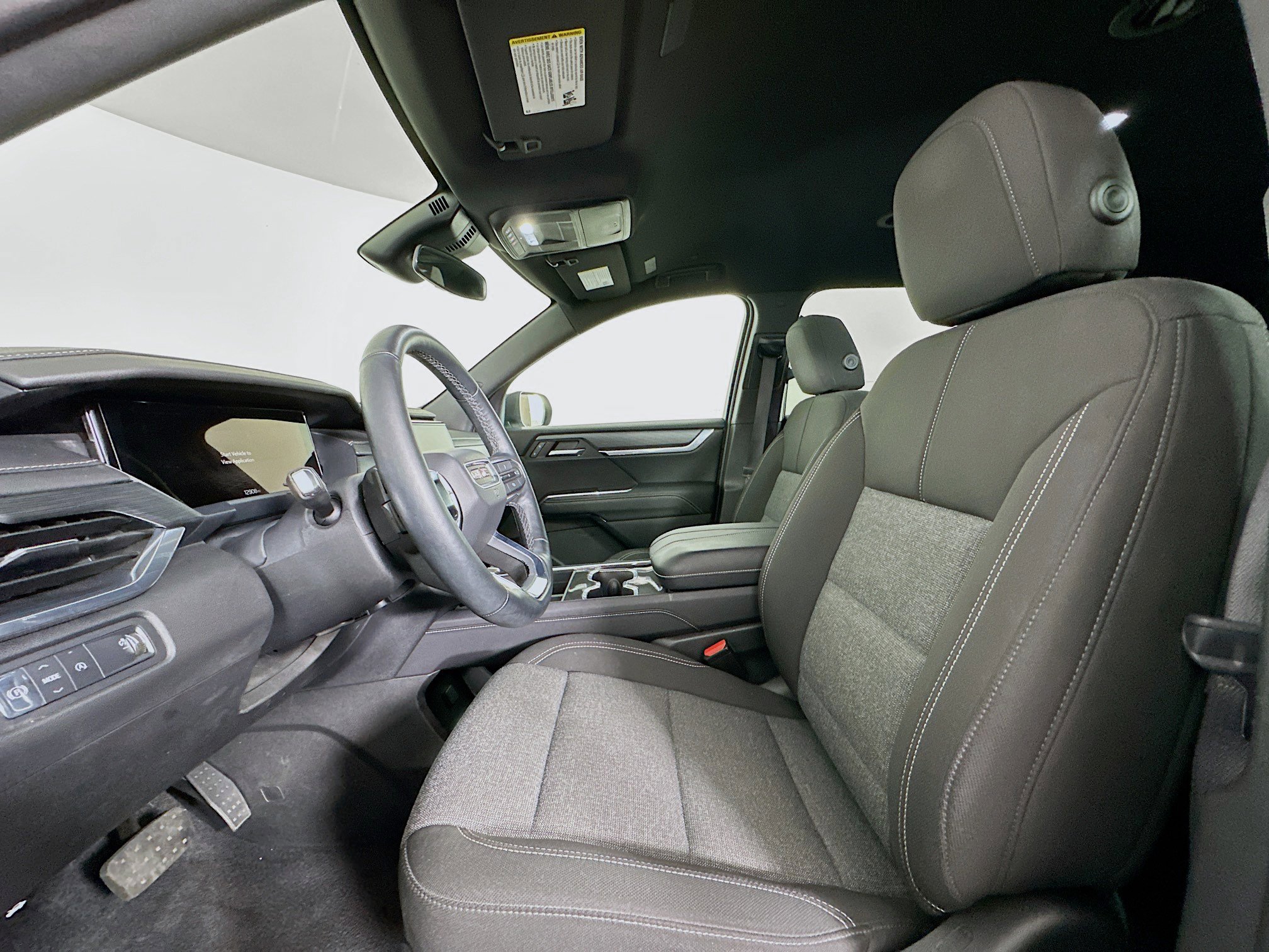 Used 2025 GMC Acadia Elevation image 13