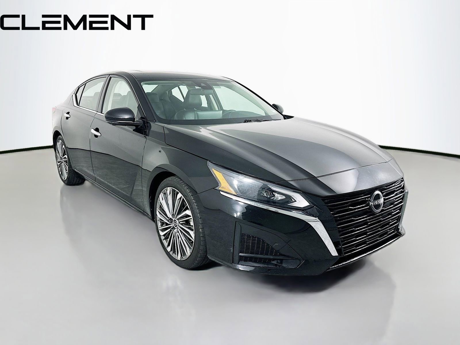 Used 2023 Nissan Altima 2.5 SL image 5