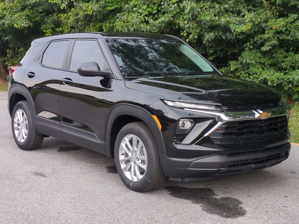 New 2026 Chevrolet TrailBlazer LS w/ LS Convenience Package FWD image 2