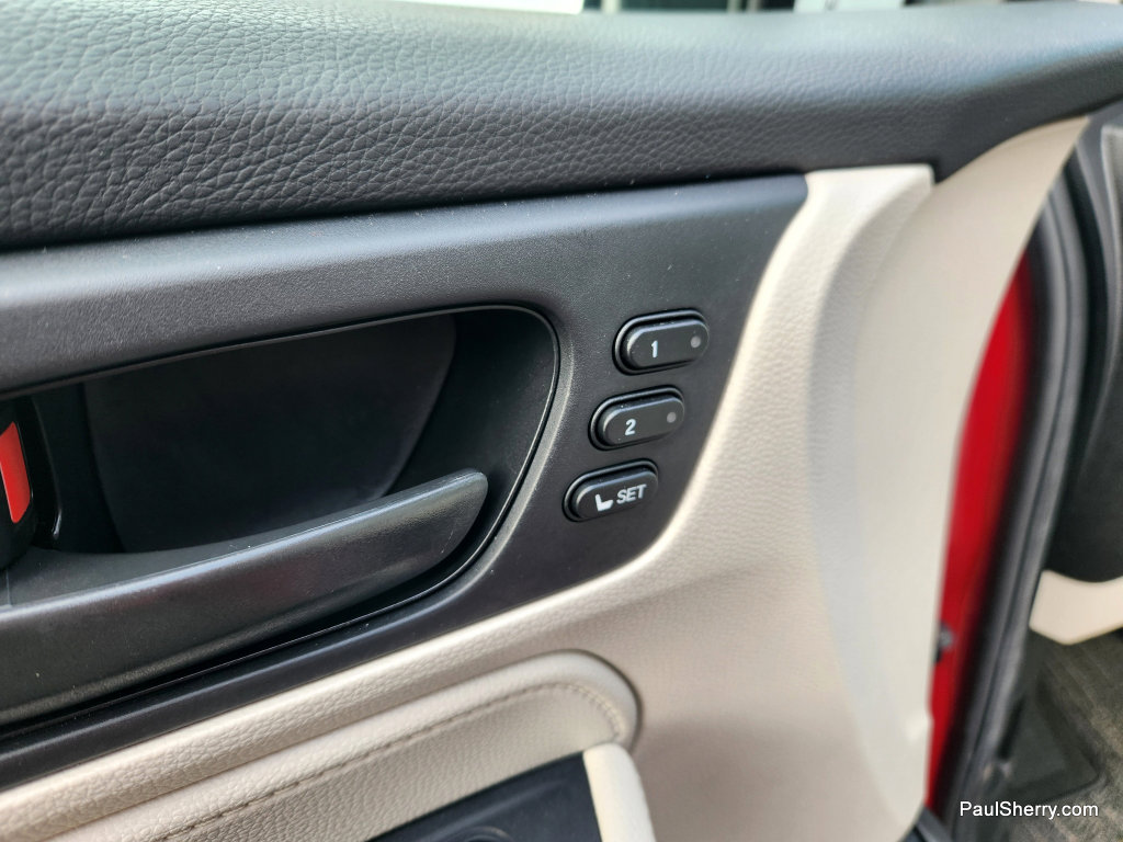 Used 2025 Honda Odyssey EX-L image 25