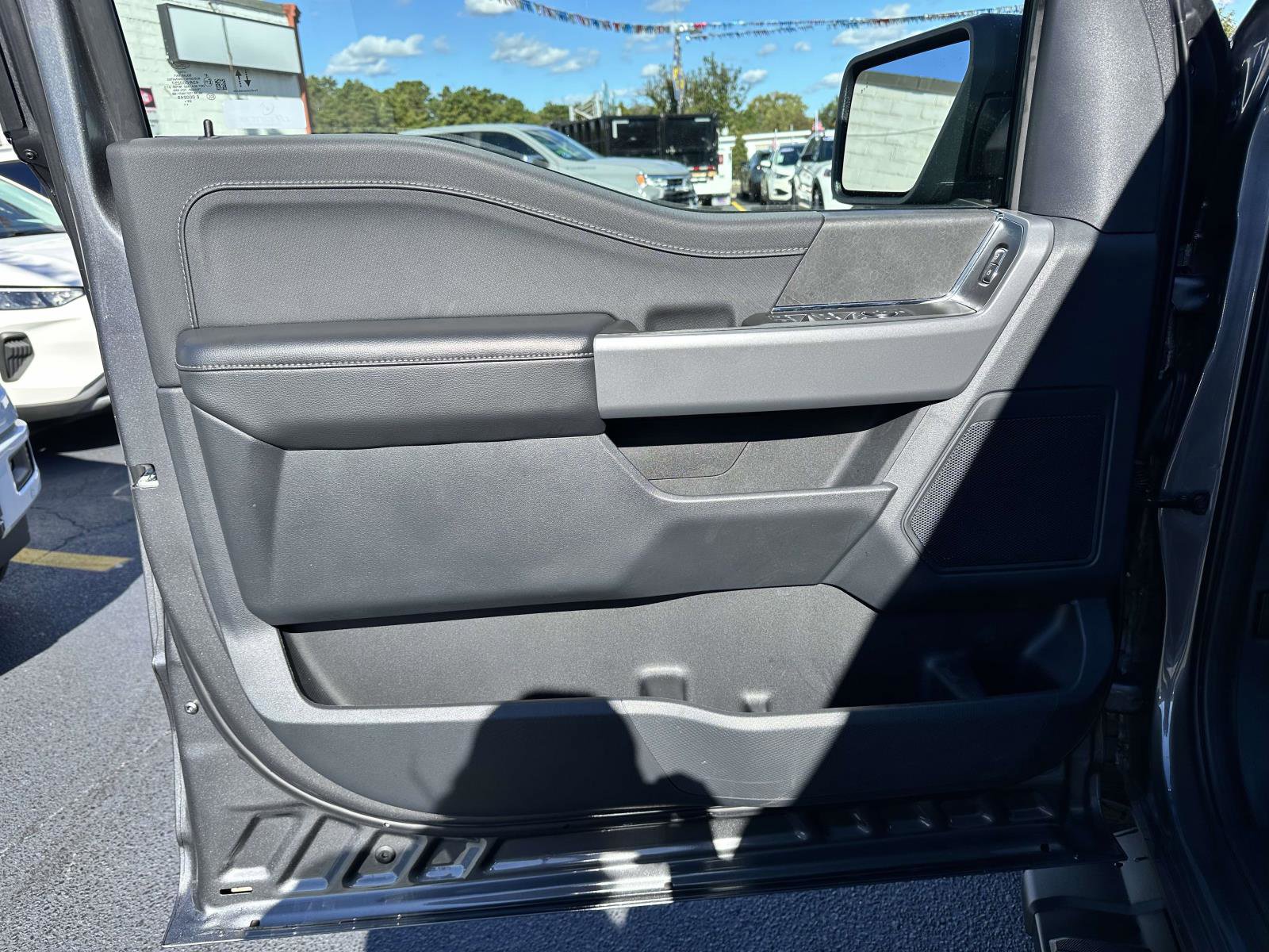 Used 2025 Ford F150 XLT w/ Equipment Group 302A MID image 9