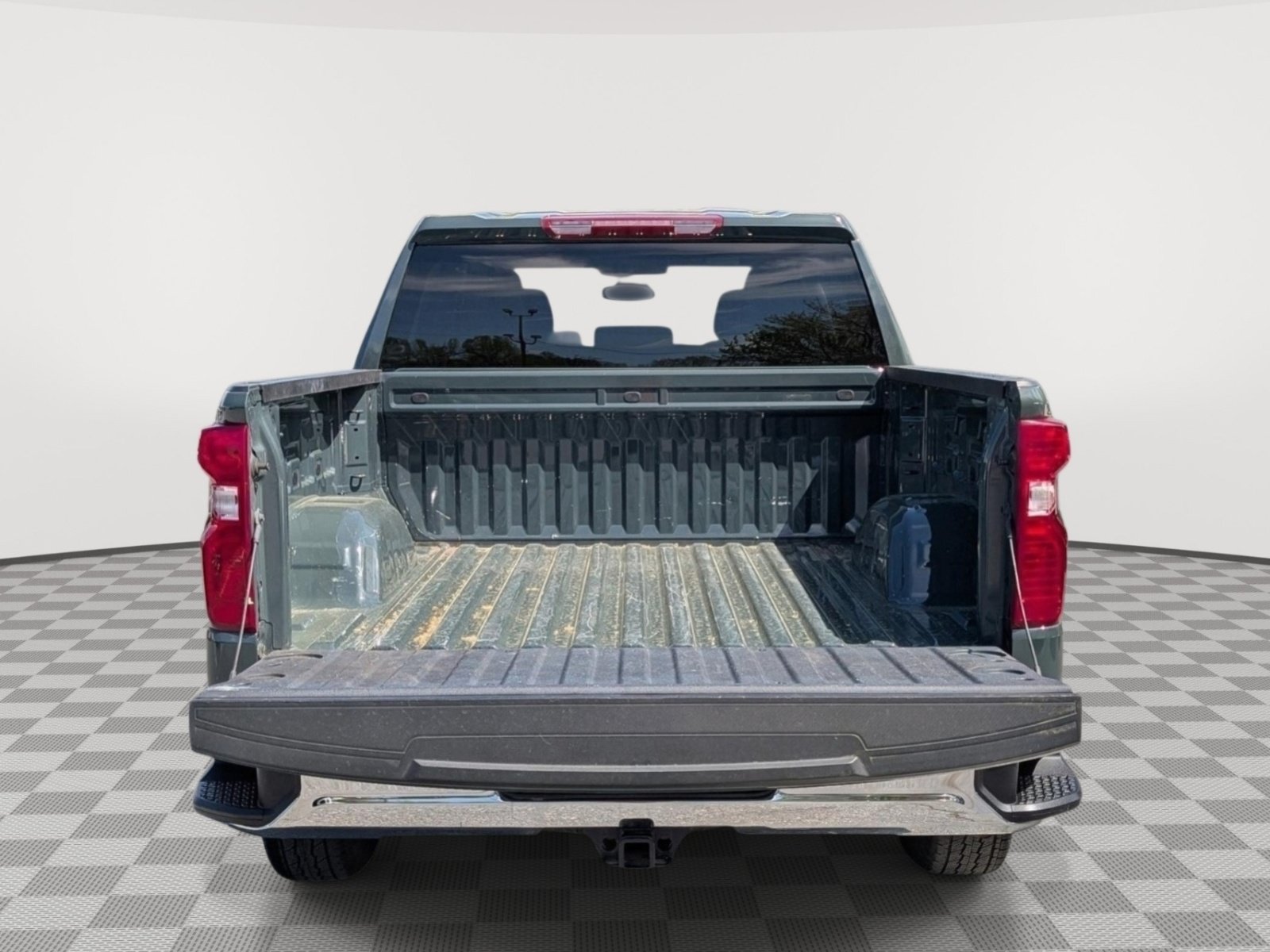 Used 2025 Chevrolet Silverado 1500 LT AWD/4WD image 14
