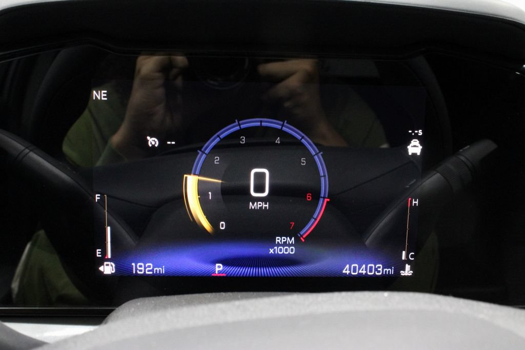 Used 2025 Chevrolet Trax LT FWD image 27