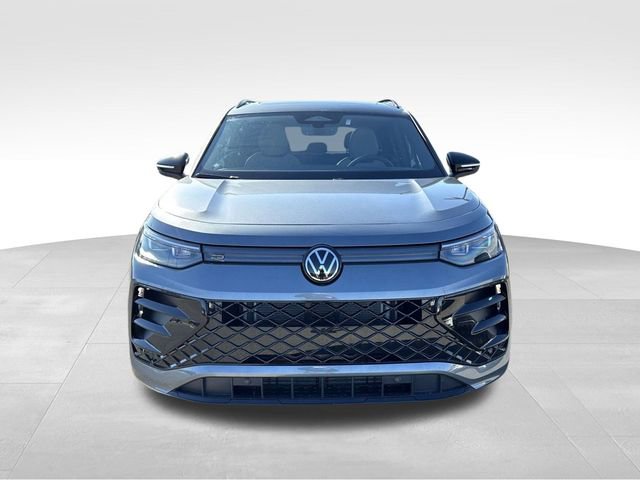 New 2026 Volkswagen Tiguan SE R-Line image 8