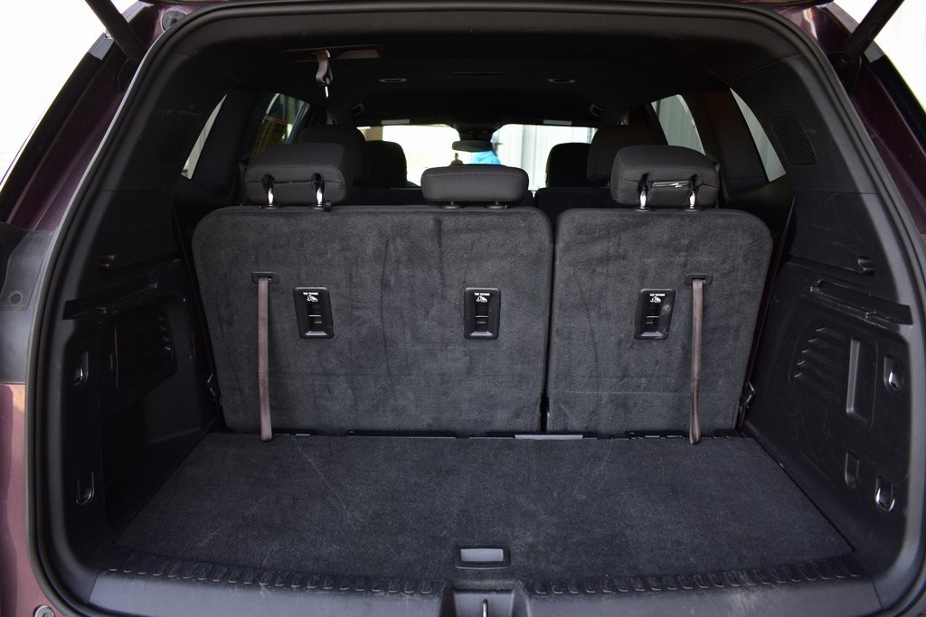 Used 2025 GMC Acadia Elevation image 24