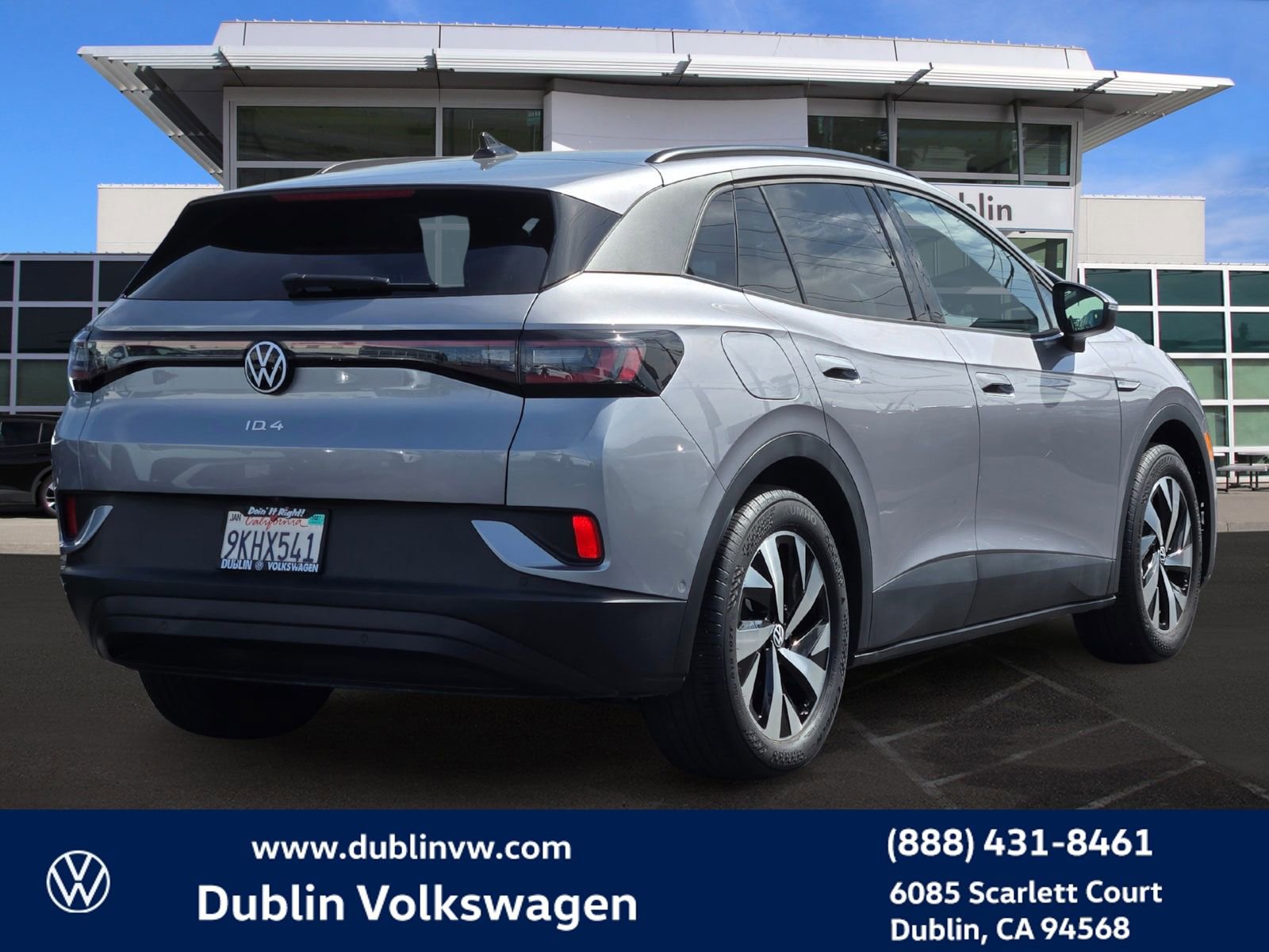 Used 2023 Volkswagen ID.4 Pro image 4
