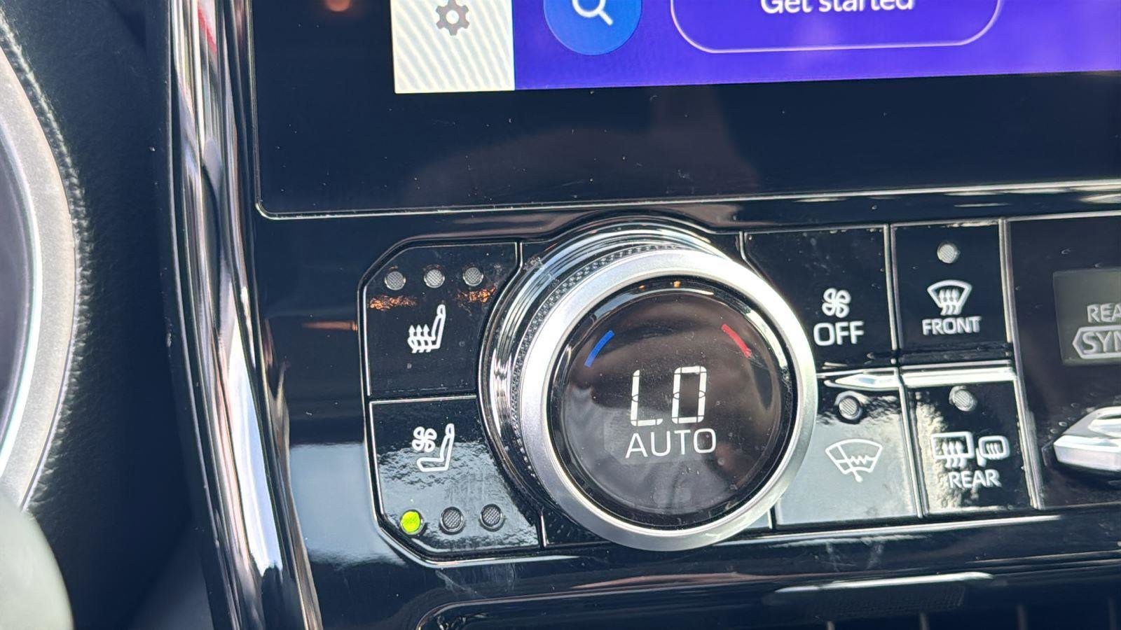 Used 2024 Toyota Highlander Limited image 22