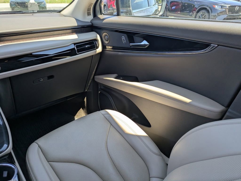Used 2023 Lincoln Nautilus Reserve w/ Luxury Package FWD image 19