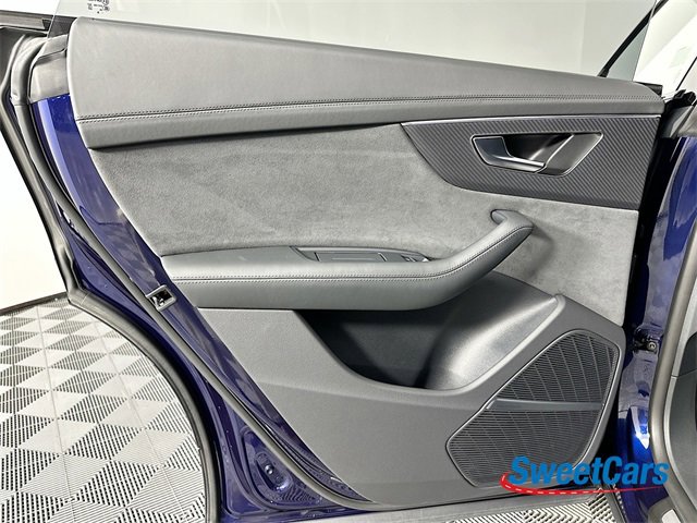 Used 2024 Audi RS Q8 image 45