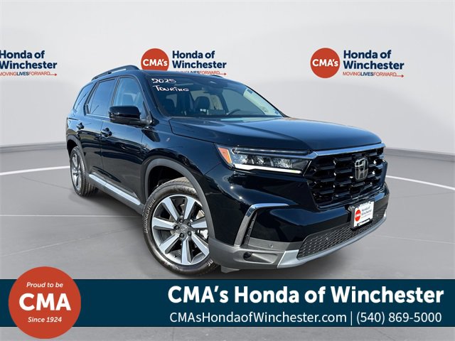 New 2025 Honda Pilot Touring image 1