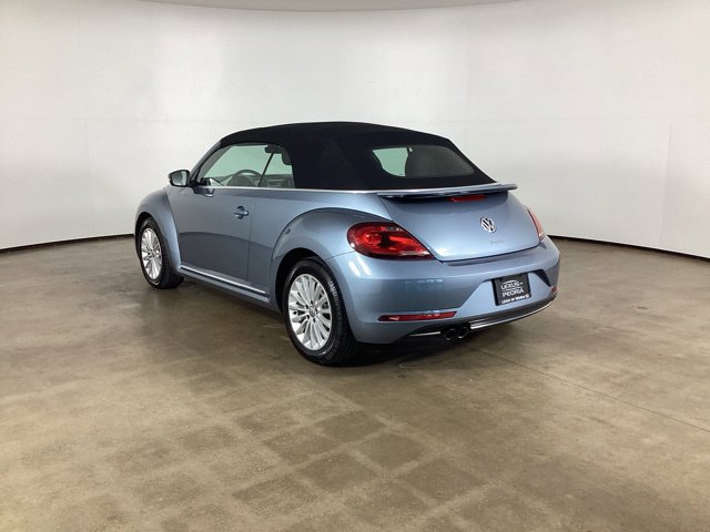 Used 2019 Volkswagen Beetle 2.0T SE FWD image 7