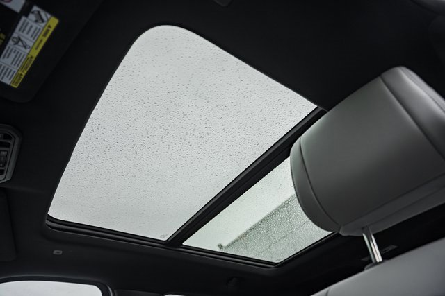 Used 2025 Toyota Tundra Limited image 35