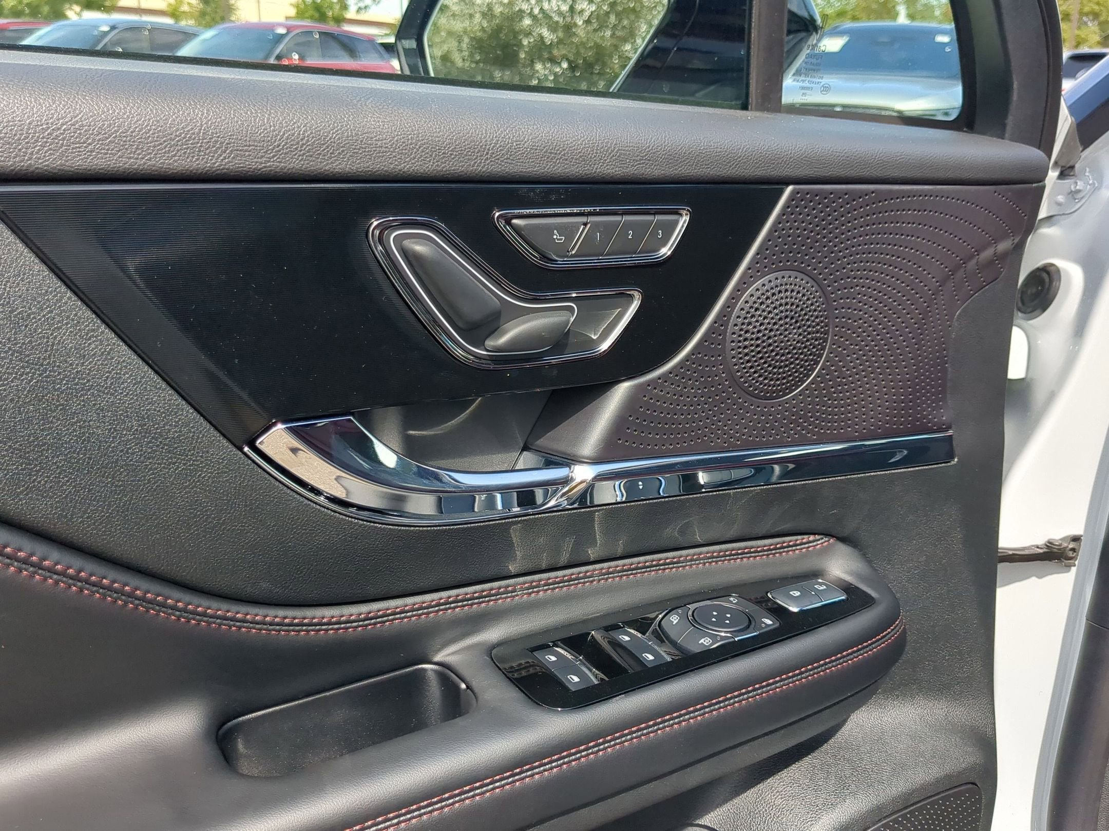 New 2026 Lincoln Corsair Reserve FWD image 12