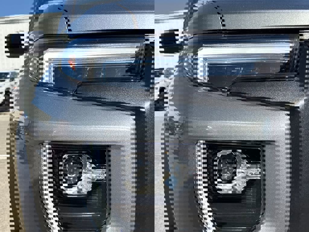 New 2026 GMC Canyon Elevation w/ Convenience Package image 10