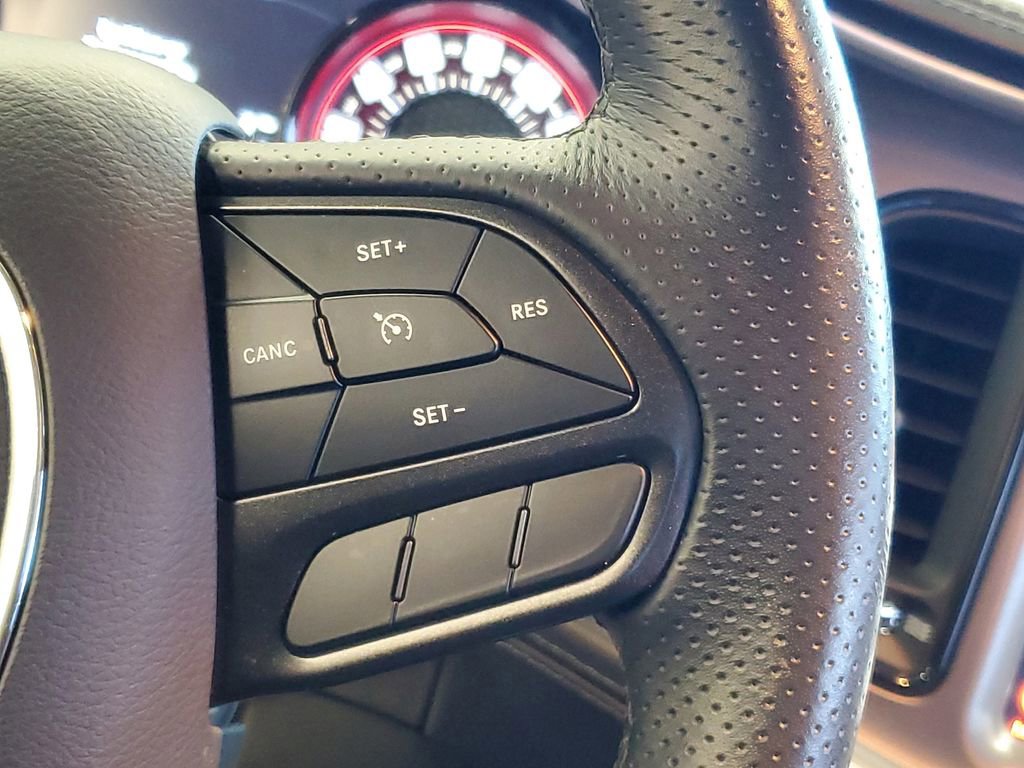 Used 2022 Dodge Challenger R/T w/ Plus Package image 15