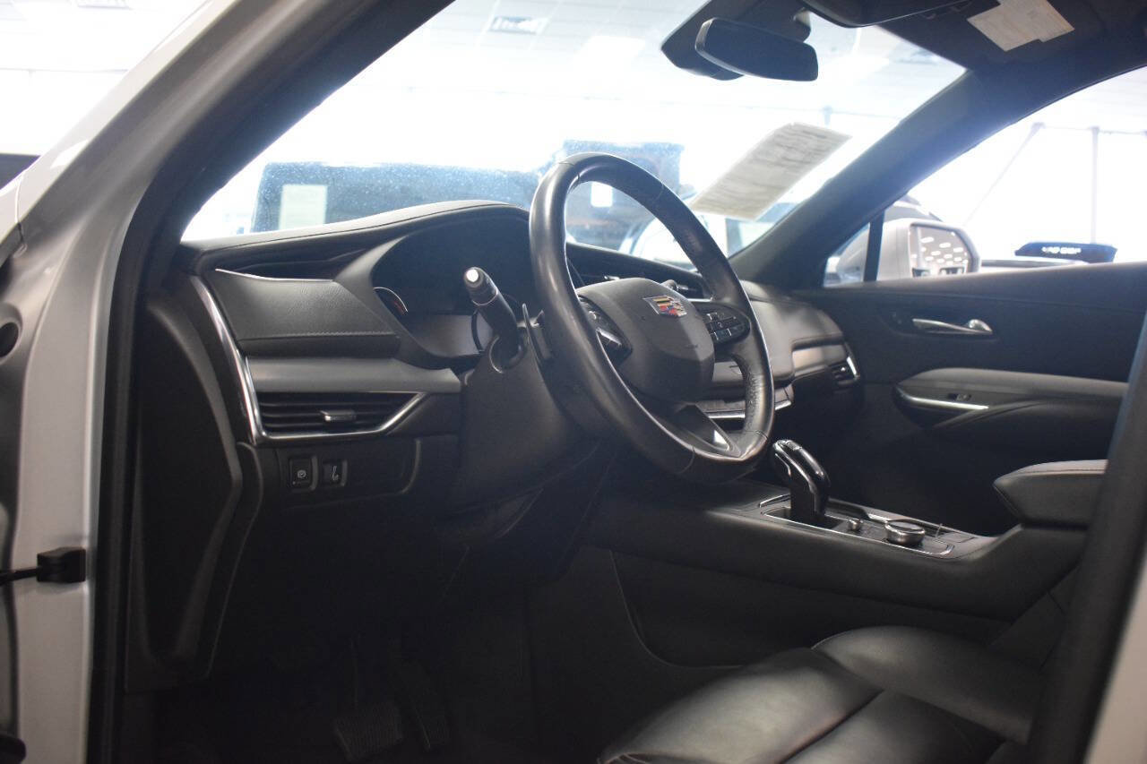 Used 2020 Cadillac XT4 Premium Luxury FWD image 28