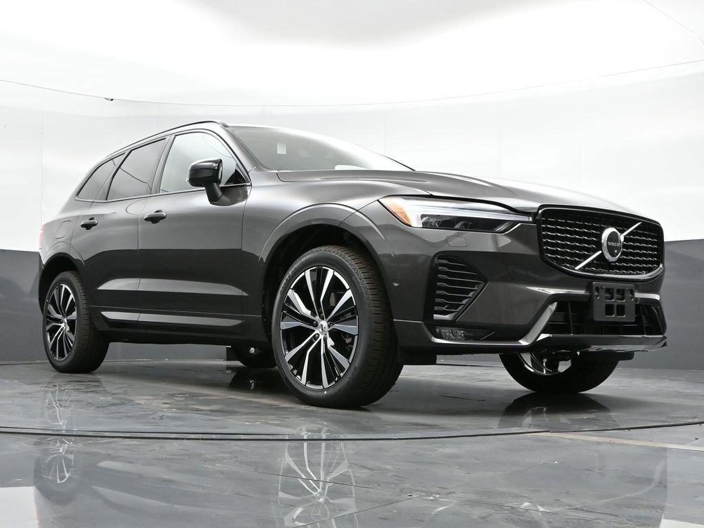 New 2025 Volvo XC60 B5 Plus w/ Protection Package Premier image 42